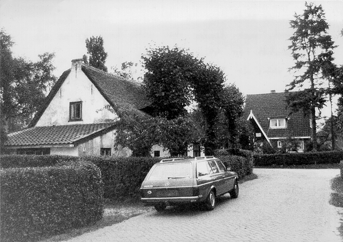 witte huis 2e Molenweg 47 anno 1983