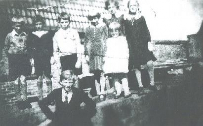kinderen van de 2e Molenweg  jaren 30