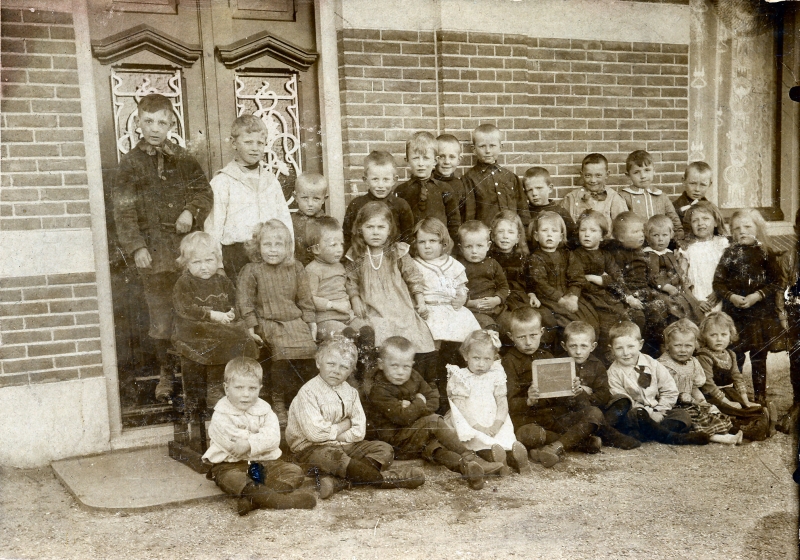 openbare Lagere School ca. 1920