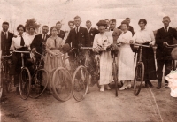 fietstocht dansclub 1918
