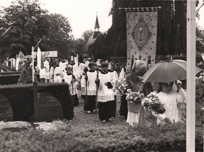 processie RK Kerk 1985